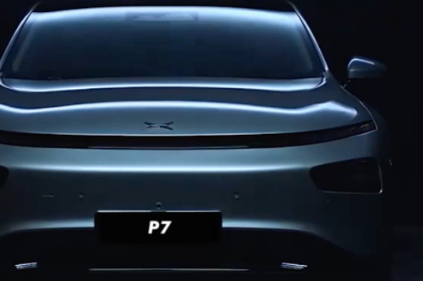 小鵬P7 VS 特斯拉Model3