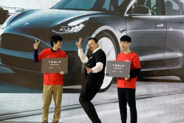 沒試駕盲定Model Y，還有誰??
