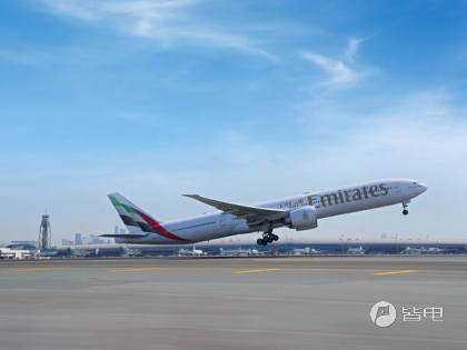 阿联酋航空波音777客机
