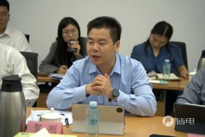 长安汽车副总裁、重庆长安科技有限责任公司总裁贺刚