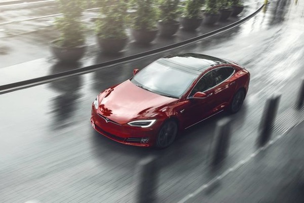 Hagerty评选：近十年最佳车型是特斯拉Model S