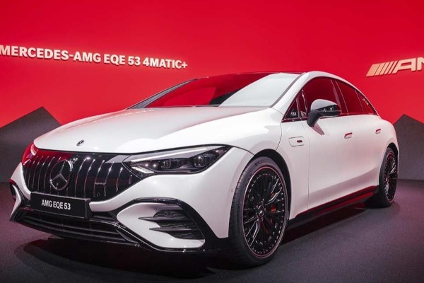 2023款奔驰EQE53 AMG，AMG的百万级高性能纯电动车什么样