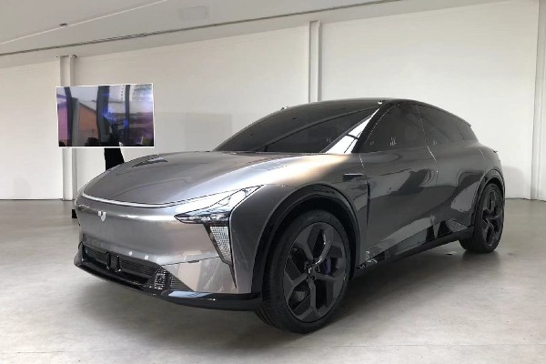 這是汽車還是宇宙飛船？汽車機器人概念車集度ROBO-01